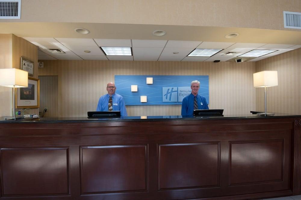 Holiday Inn Express & Suites Asheville Sw - Outlet Ctr Area, An Ihg Hotel Luaran gambar